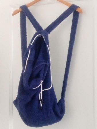 Frotterucksack mit integriertem Badetuch