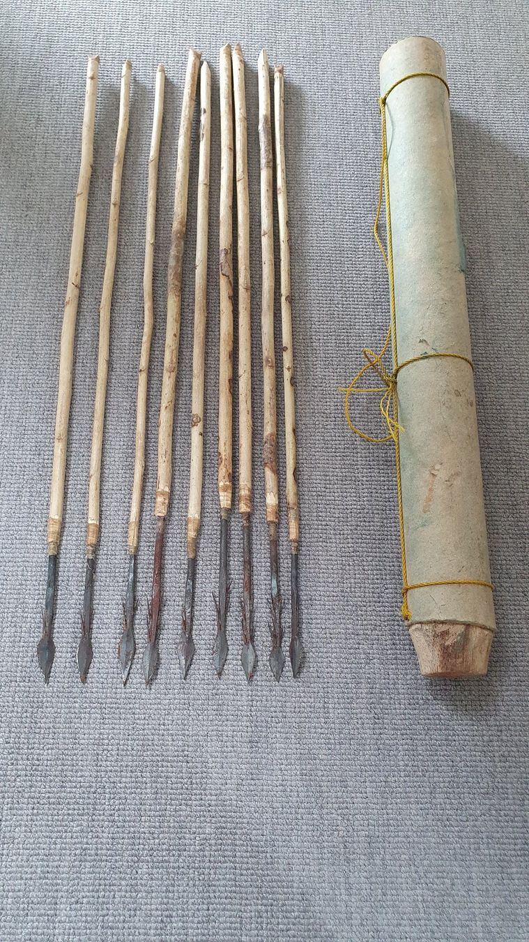 Tiro con l'arco: Pfeile ethnografisch/handgeschmiedete eiserne Pfeilspitzen – Usato da Glattfelden venduto da sessa123