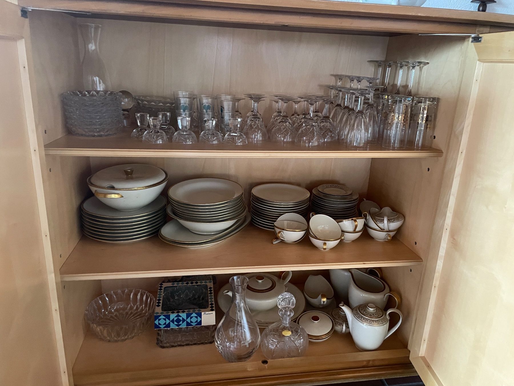 Cassettiere: Mid Century MSL Kommode oder Sideboard in Buchenholz – Usato da Volketswil venduto da rubin74 4