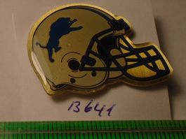 1 Football Helm Pin (B641)