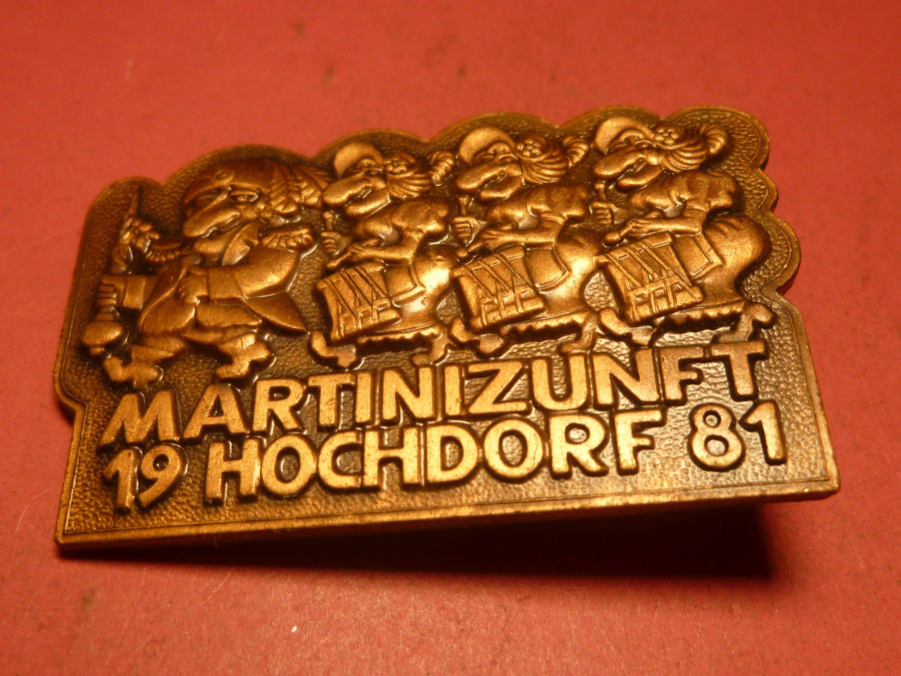 Placchette & Badge: HOCHDORF 1981 BRONZE – Usato da Ried (Muotathal) venduto da Mandarin02
