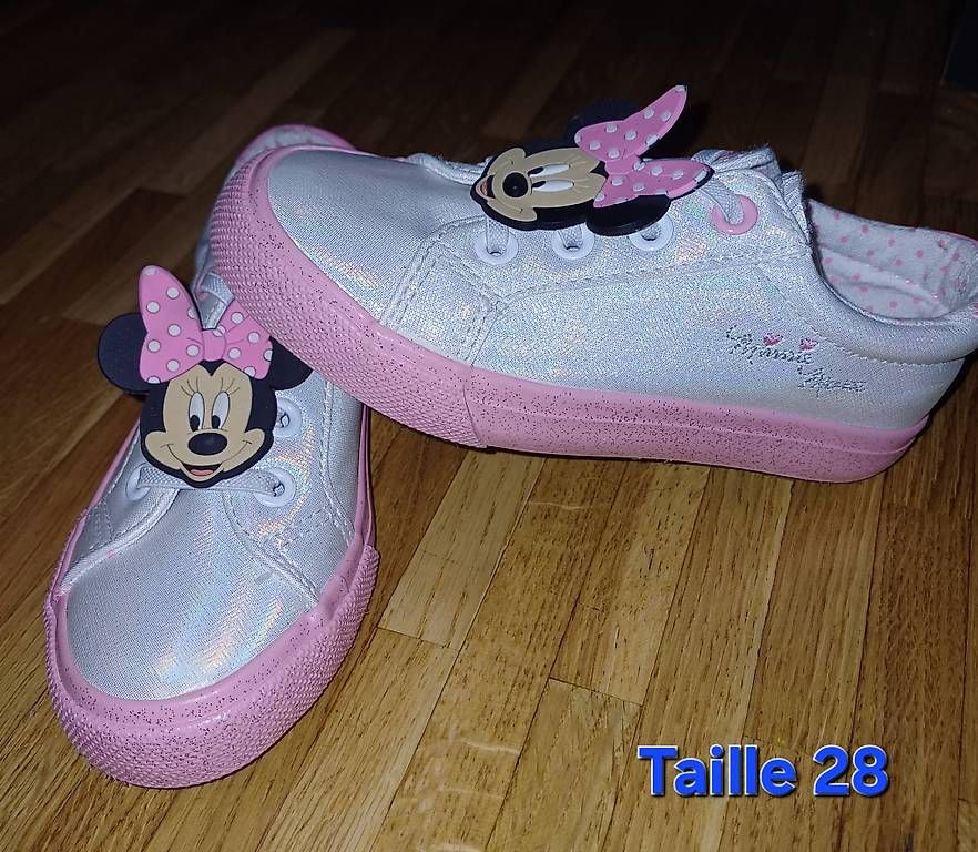 Scarpe da donna: Vide dressing chaussure toutes les tailles  – Usato da Lausanne venduto da RUBY.1990 2