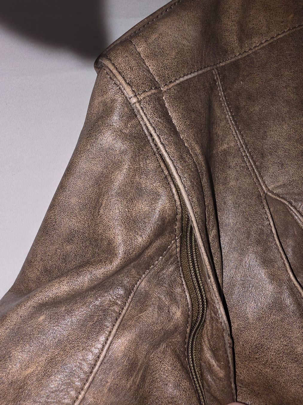 Giacche: Herrenlederjacke Gr 50 – Usato da Hellikon venduto da Dilara8 2