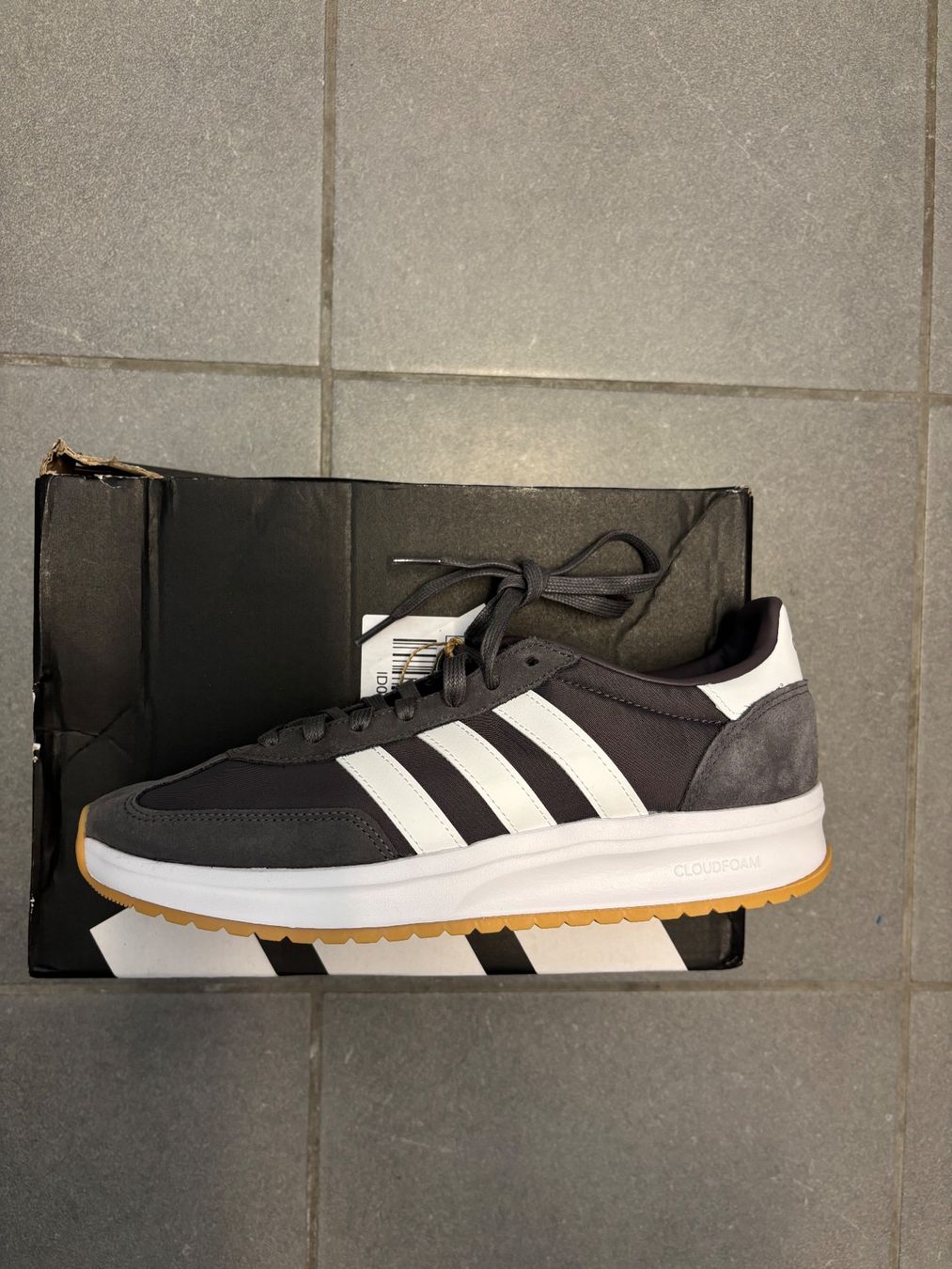 Adidas Herrenschuhe: Adidas Sneakers – Neu und originalverpackt aus Zürich von mc__2kll 3
