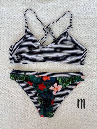 Bikini Damen gestreift Blumen Grösse M beidseitig