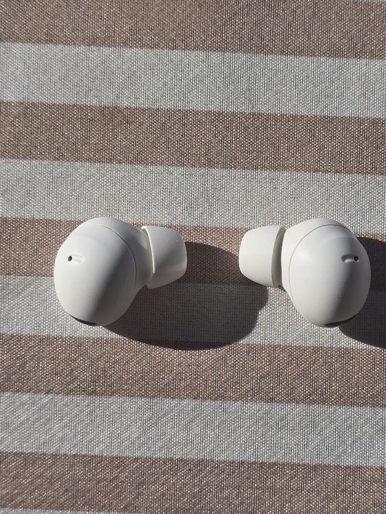 Samsung Galaxy Buds2 Pro mit Kabel 2