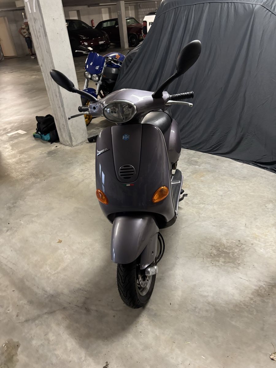 Vespa Scooters: Vespa 125 ET4 – Défectueux à Leissigen par benten9 2