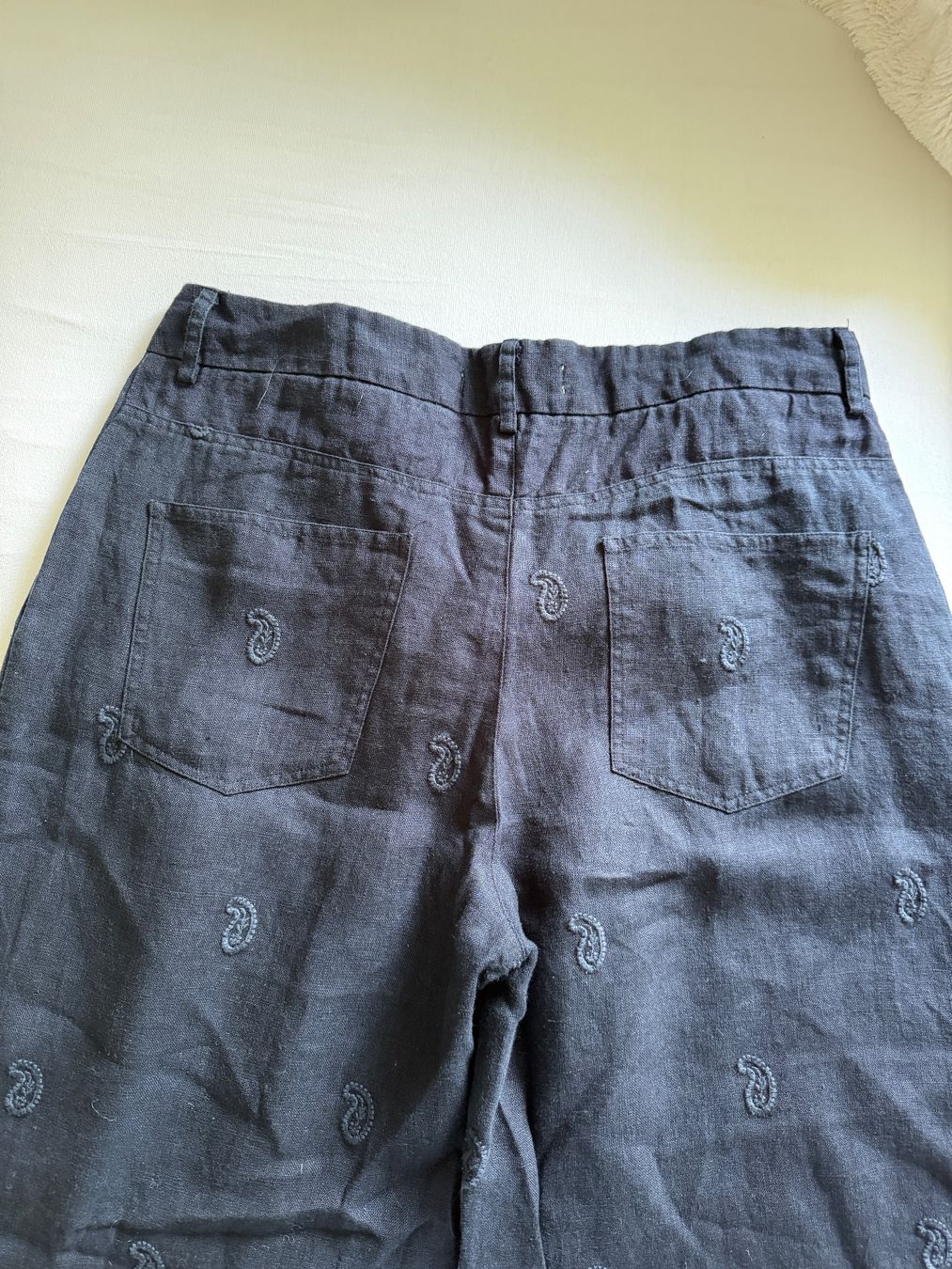 Pantalons: Leinenhose von Maison Hotel – Neuf (Voir description) à St.Gallen par emm_9ydh 2