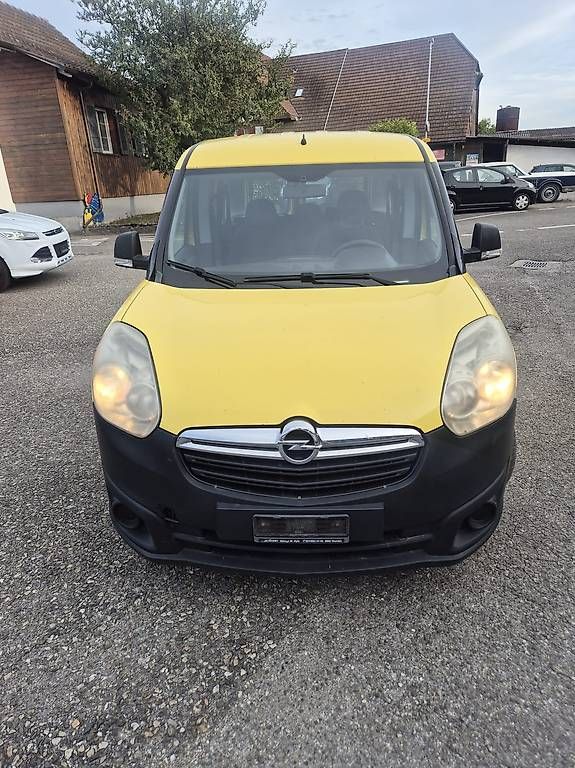 Automobili: Opel Combo Diesel 2014 Schalter Top – Usato da Schwadernau venduto da MS90s 1