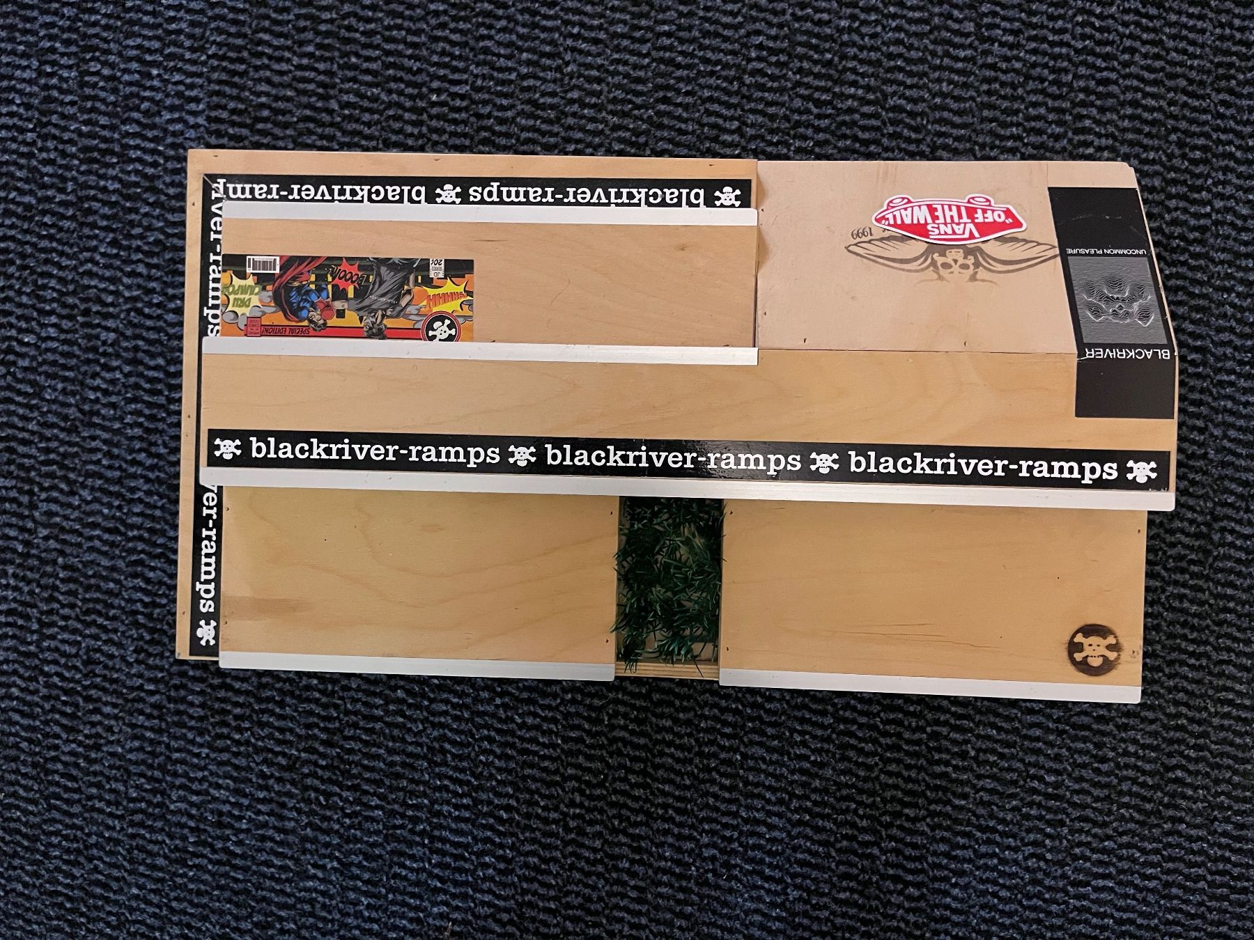 Spielzeuge: Blackriver Fingerboardpark Einzelteile – Gebraucht aus Roggwil BE von KarotteV 6