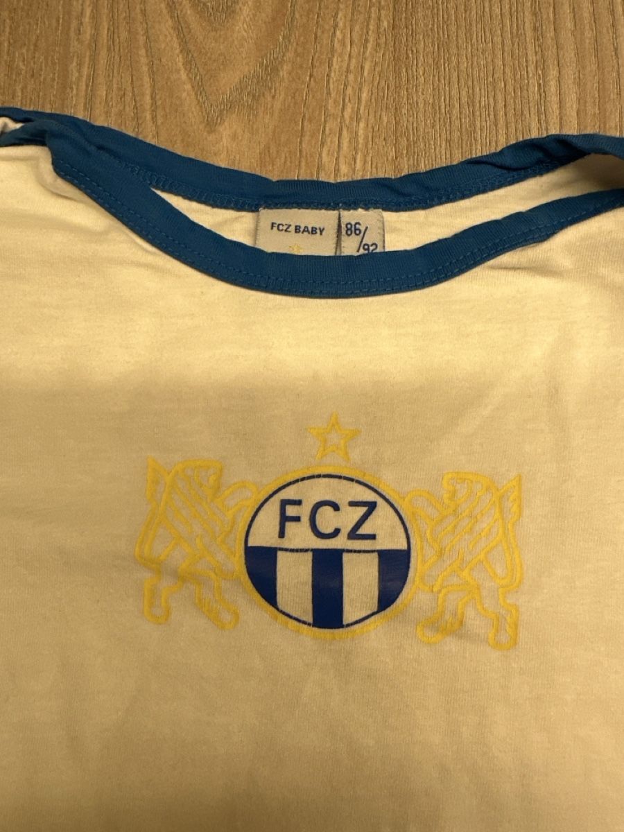 Biancheria intima: FCZ Baby Body – Usato da Brüttisellen venduto da dod_tdz2 1