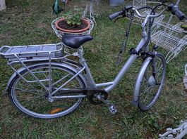 [Für 220Fr] E-Bike Dame ohne Akku
