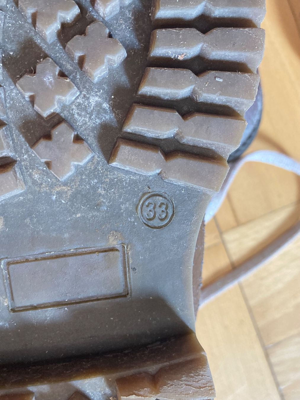 Chaussures filles: Winterschuhe, Gr. 33 – D'occasion à Bern par P-Lina 3