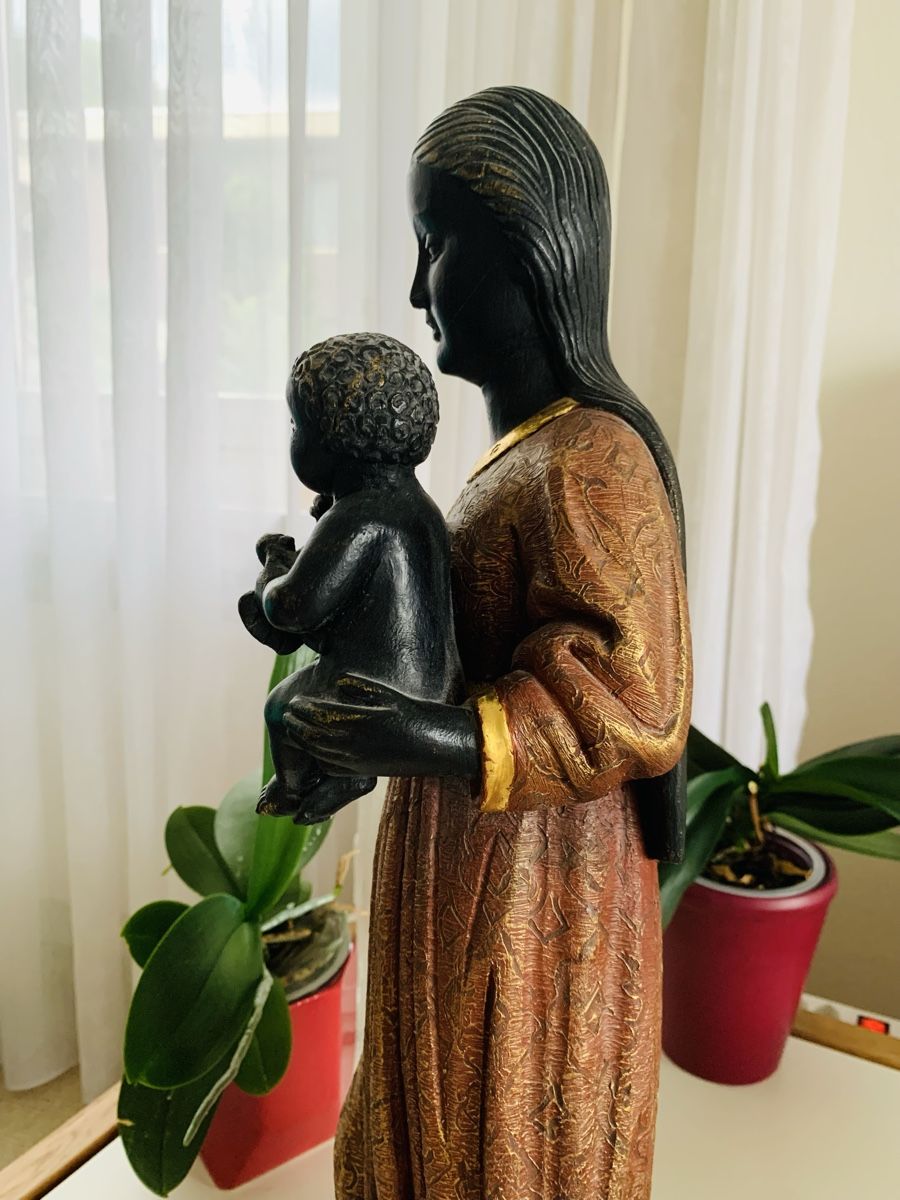 Skulpturen & Statuen: CONRAD MORODER Schnitz-Holzskulptur Madonna schwarz mit Kind – Gebraucht aus Winterthur von amapola 3