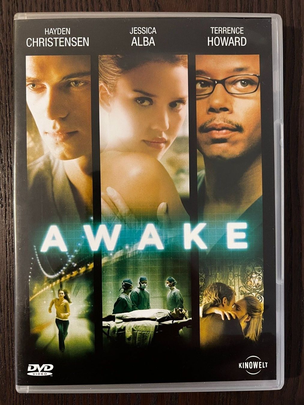 Tutti i DVDs: Awake – Usato da Zürich venduto da FilmFreunde