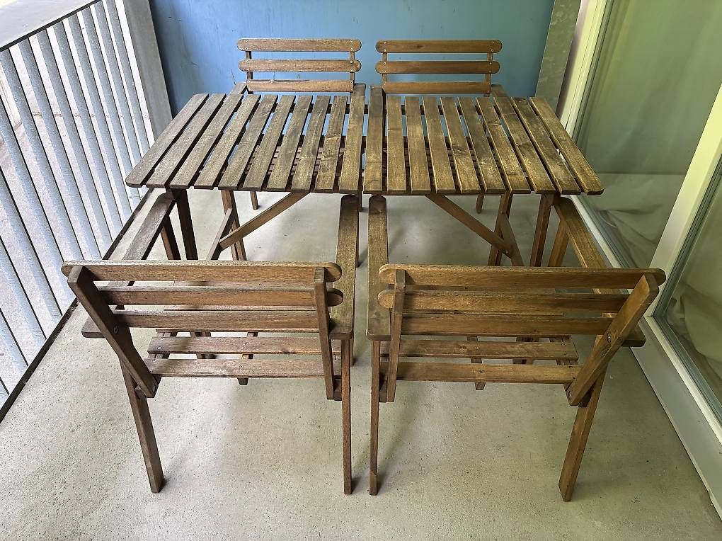 Set de table et chaises: Tables et chaises d'extérieur – D'occasion à Fribourg par Brosciuttofunghi 1