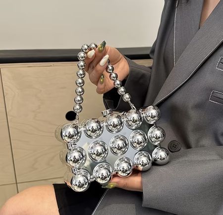 Borsa a mano rigida argento con perle metalliche nuovo