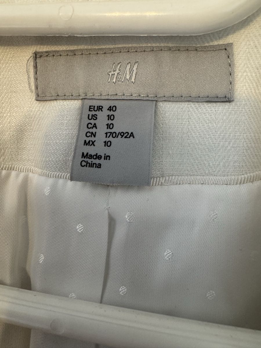 H&M Vestes: H&M Leinen Blazer – D'occasion à Obfelden par cesarina10 2
