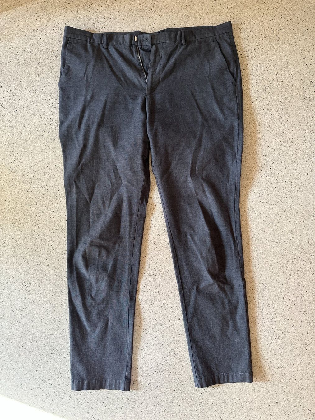 Hosen: Hose / Chino, Hugo Boss, Gr. 54, grau – Gebraucht aus Baden von Luk116