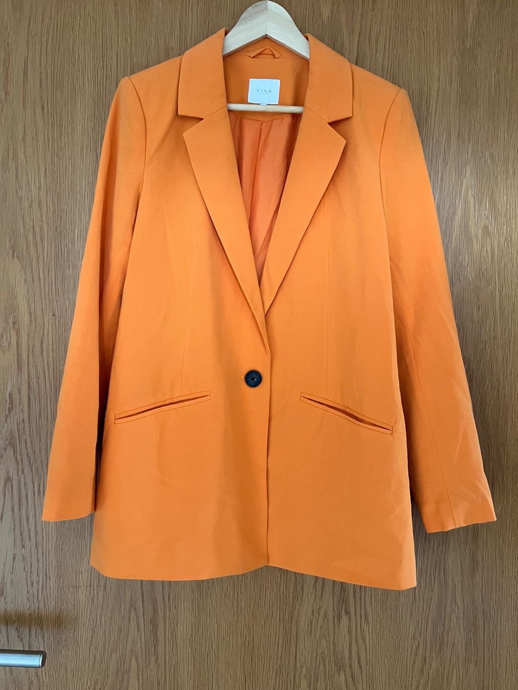 Vila Giacche: Vila Blazer, Orange, Grösse 40, Top Zustand. – Usato da Mumpf venduto da Roxy_Piercing
