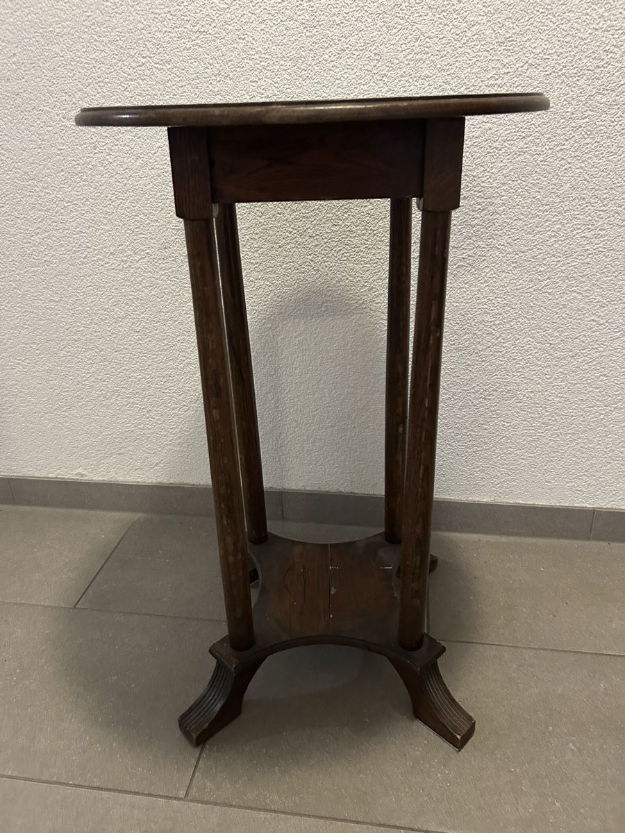 Tavoli: Table d'appoint bois rond ancienne bon état – Usato da Thierrens venduto da Bigla 1