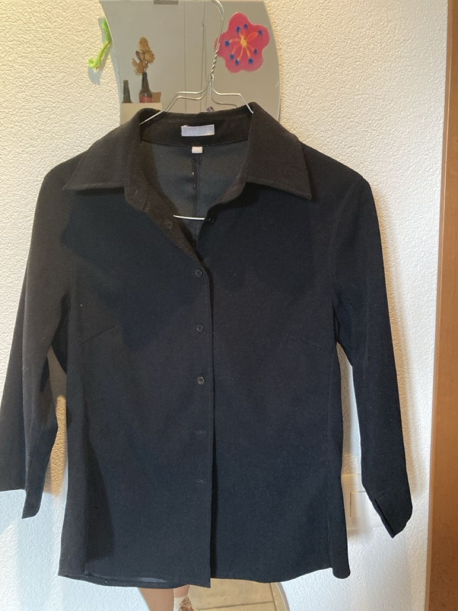 Camicette: Schwarze Bluse  – Usato da Urtenen-Schönbühl venduto da alessibas 5