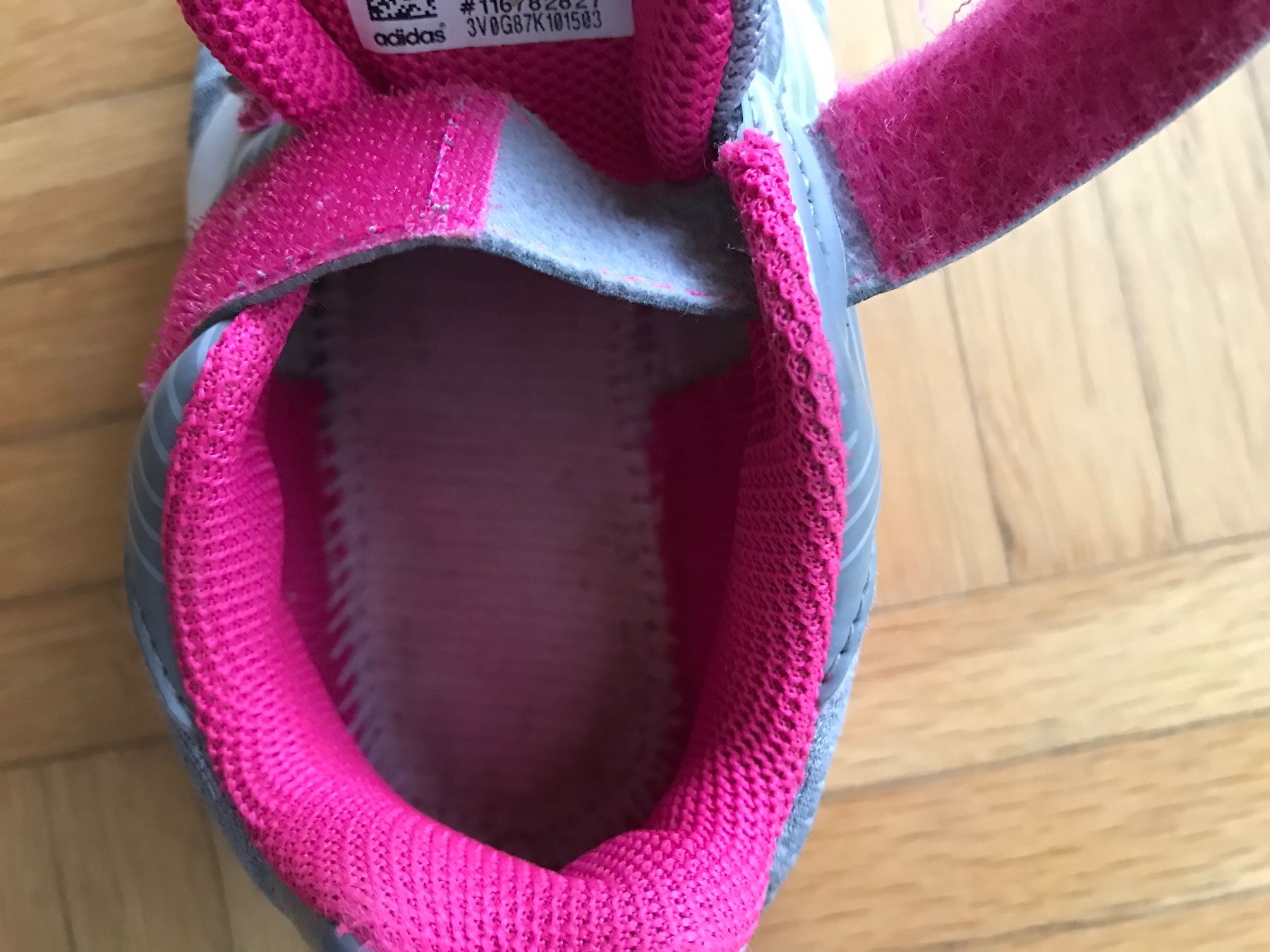 Adidas Scarpe per ragazze: Turnschuhe Mädchen von Adidas Grösse 26 – Usato da Emmenbrücke venduto da Hathor123 8