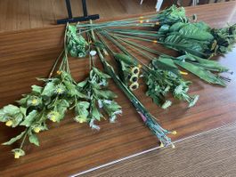Handarbeit: Für Häkelblumen, Kunstlaub und -stengel