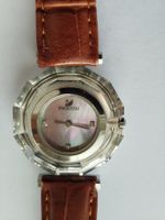 SWAROVSKI Damenuhr mit facettierter Kristallglas Fassung