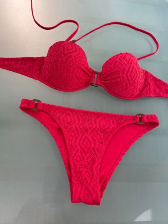 Bellissimo costume da bagno rosso - pizzo M/L