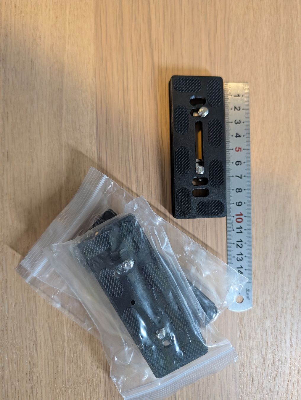 Fotocamera: Arca style plates and clamps – Usato da Lausanne venduto da AndreiB 2