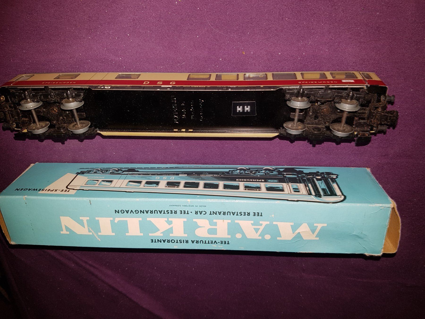 Märklin Modellini di ferrovie: Märklin Tee Speisezug 4057 L18 – Usato da Schwarzenburg venduto da Flamingo07 3