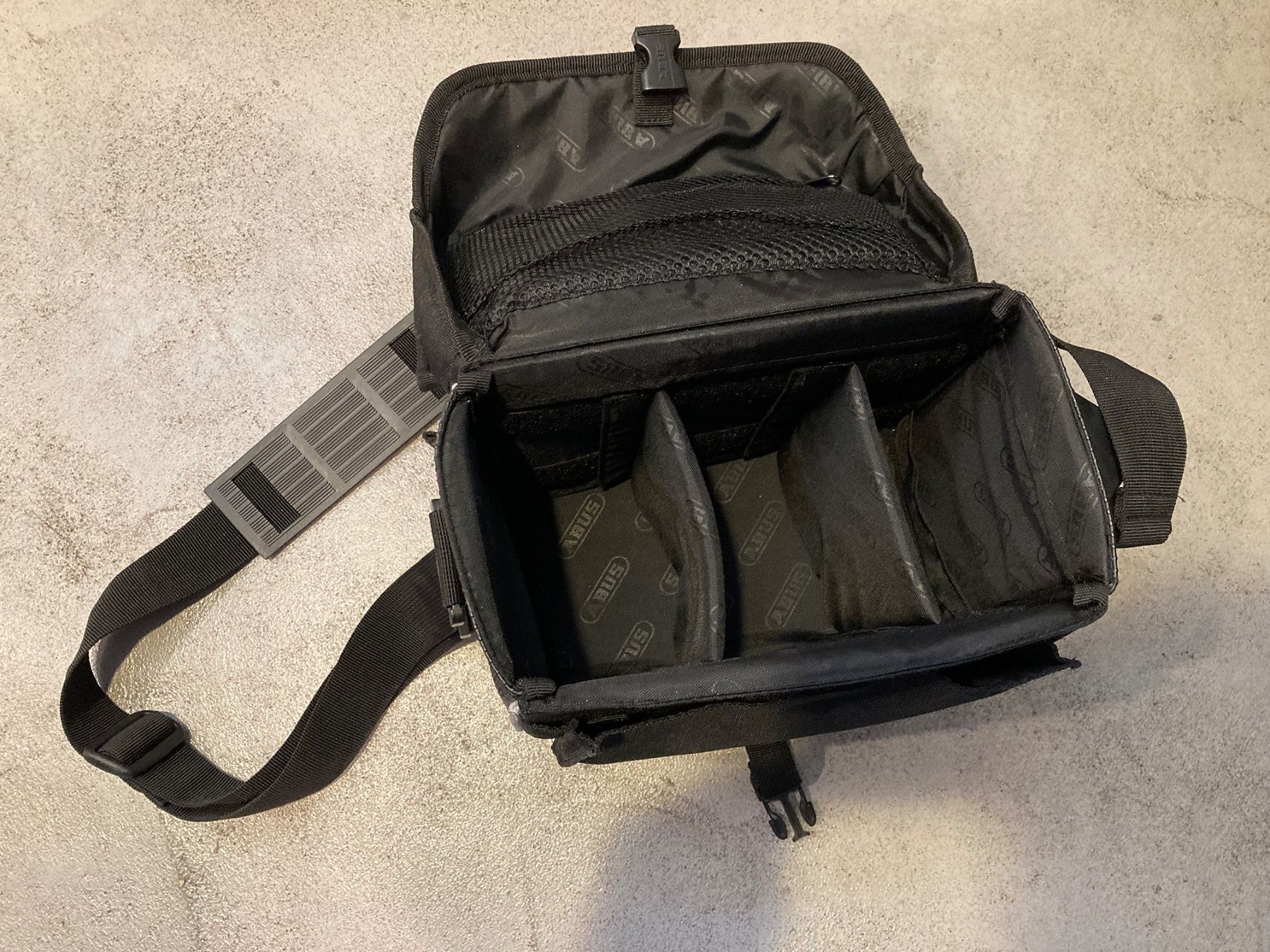 Sacs: Sacoche vélo Abus – D'occasion à Vionnaz par nadinus73 2