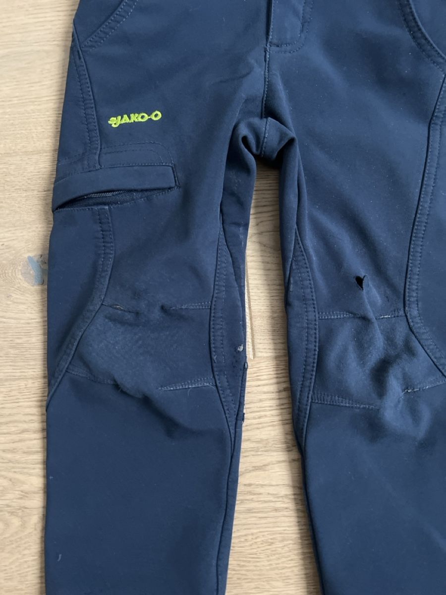 Jako-O Pantaloni: Jakoo Softshell Hose Gr. 98 mit Loch – Usato da Oensingen venduto da katepe 2