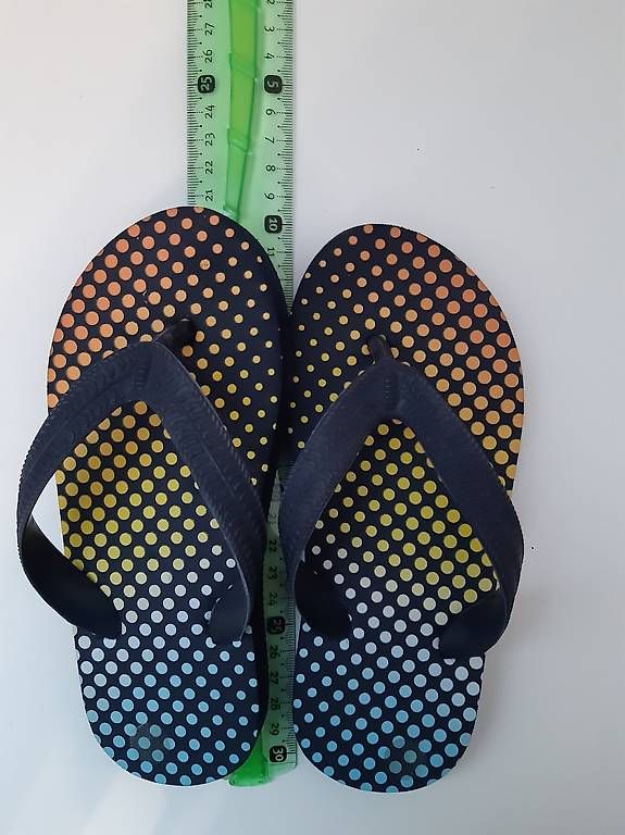 Scarpe per ragazzi: Flipflops für Kinder, Grösse 31 – Usato da Bühl BE venduto da psos 2