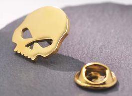Broche Tête de Mort Dorée - Accessoire Tendance 💀✨J074