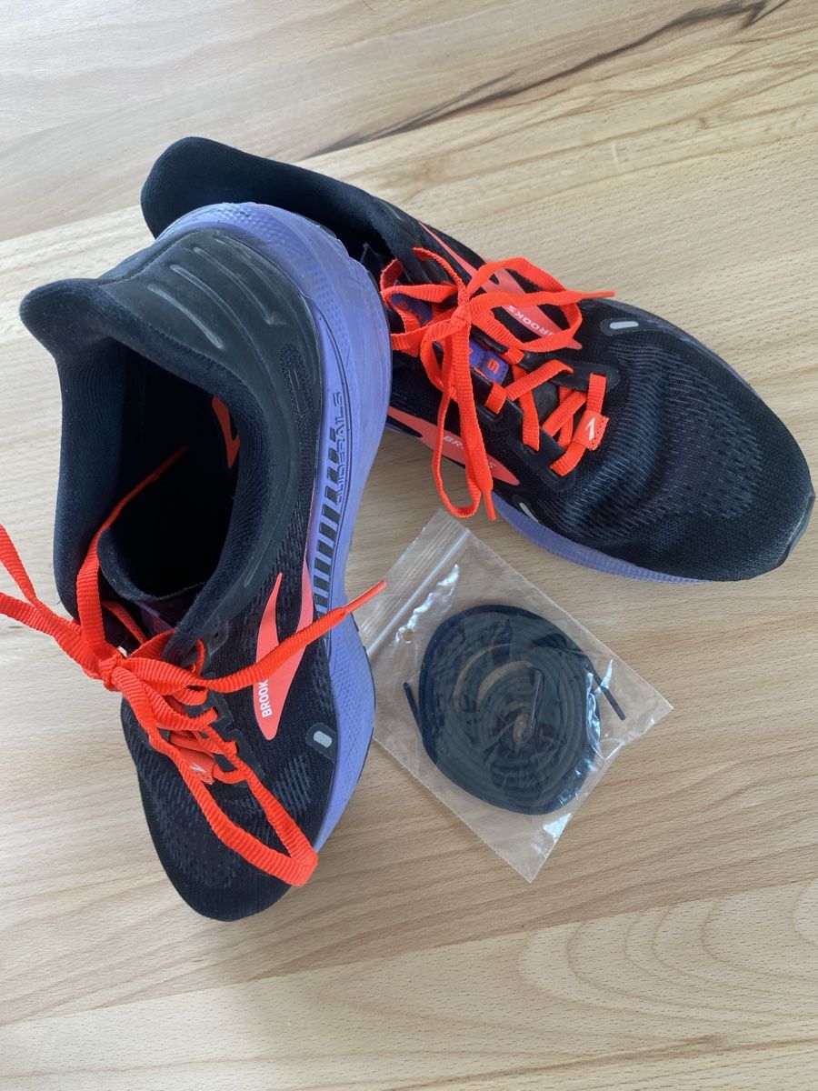 Brooks Damenschuhe: Brooks Laufschuhe Launch GTS 8 Grösse 40.5 – Gebraucht aus Bern von fashion_11 1