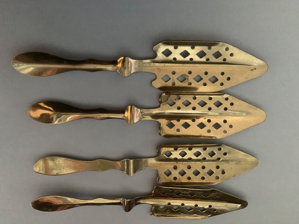 NSBELL Lot De 4 Cuillères à Absinthe Vintage En Acier Inoxydable Pour Bar à Cocktail Avec Filtre Creux