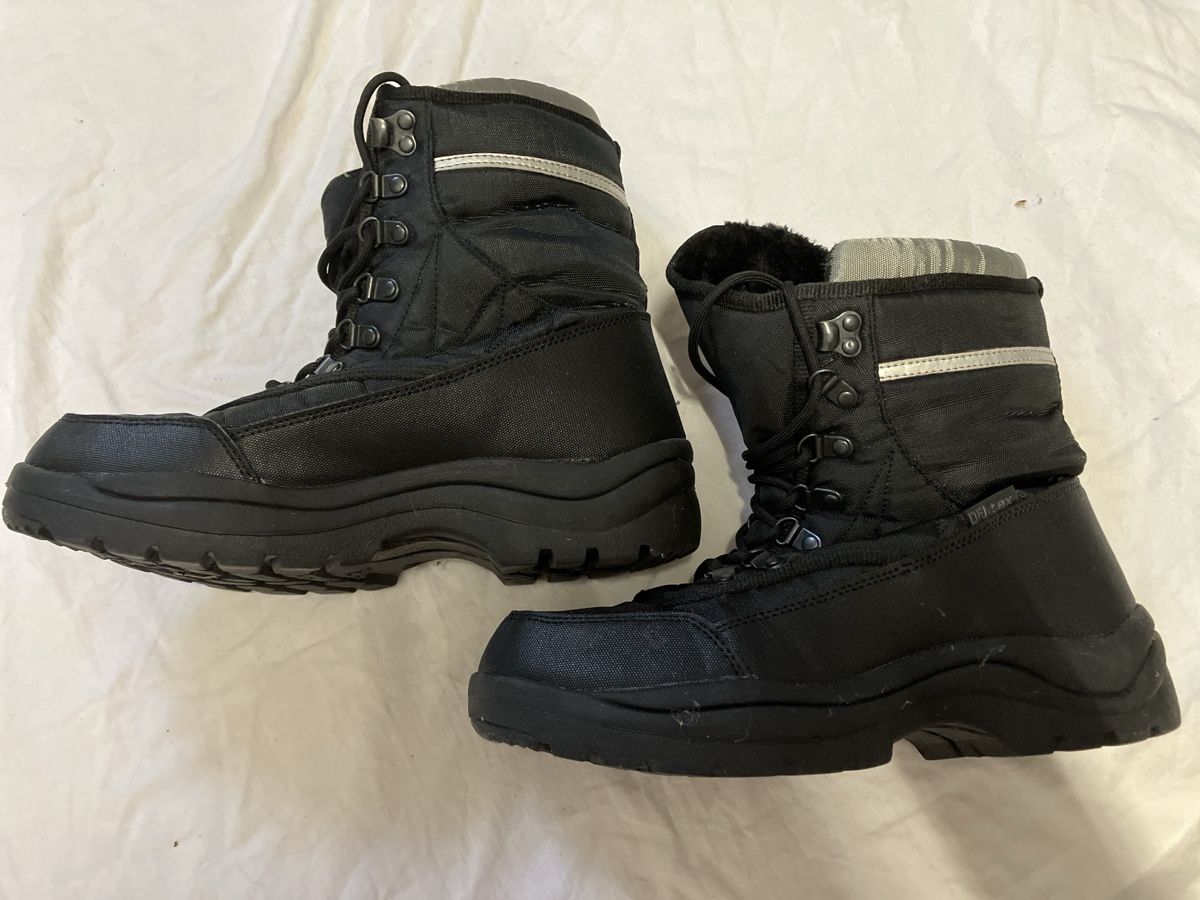 Dosenbach Scarpe da uomo: Winterschuhe, Gr. 41 – Usato da Bauma venduto da Dolphin3 1
