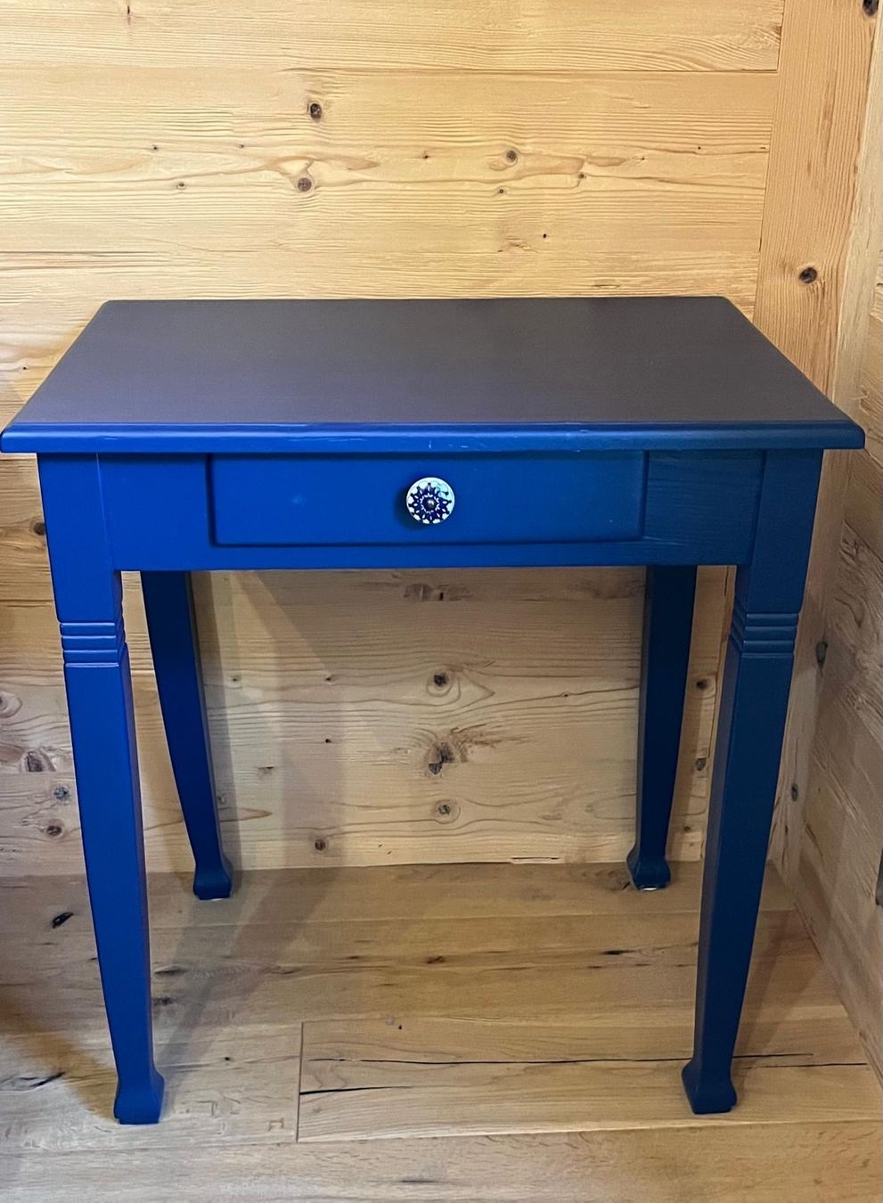 Tische: Petite table ancienne – Gebraucht aus Gumefens von virginiebaptiste