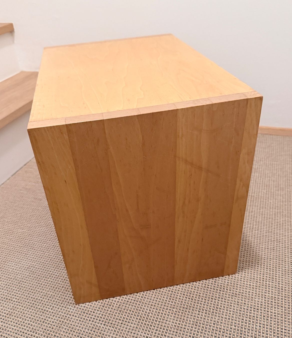 Tavoli: Beistell-Tisch Nussbaum – Usato da Jona venduto da Be4 2