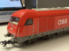 Trix 22074 ÖBB Simens Hercules 2016 Diesellok / DC HO