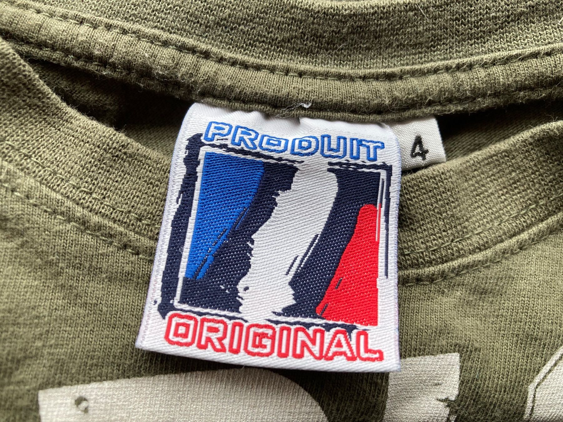 Hemden, T-Shirts & Polos: T-Shirt Paris, ca. Gr. 104/110 – Gebraucht aus Aetingen von Nadinsky 1