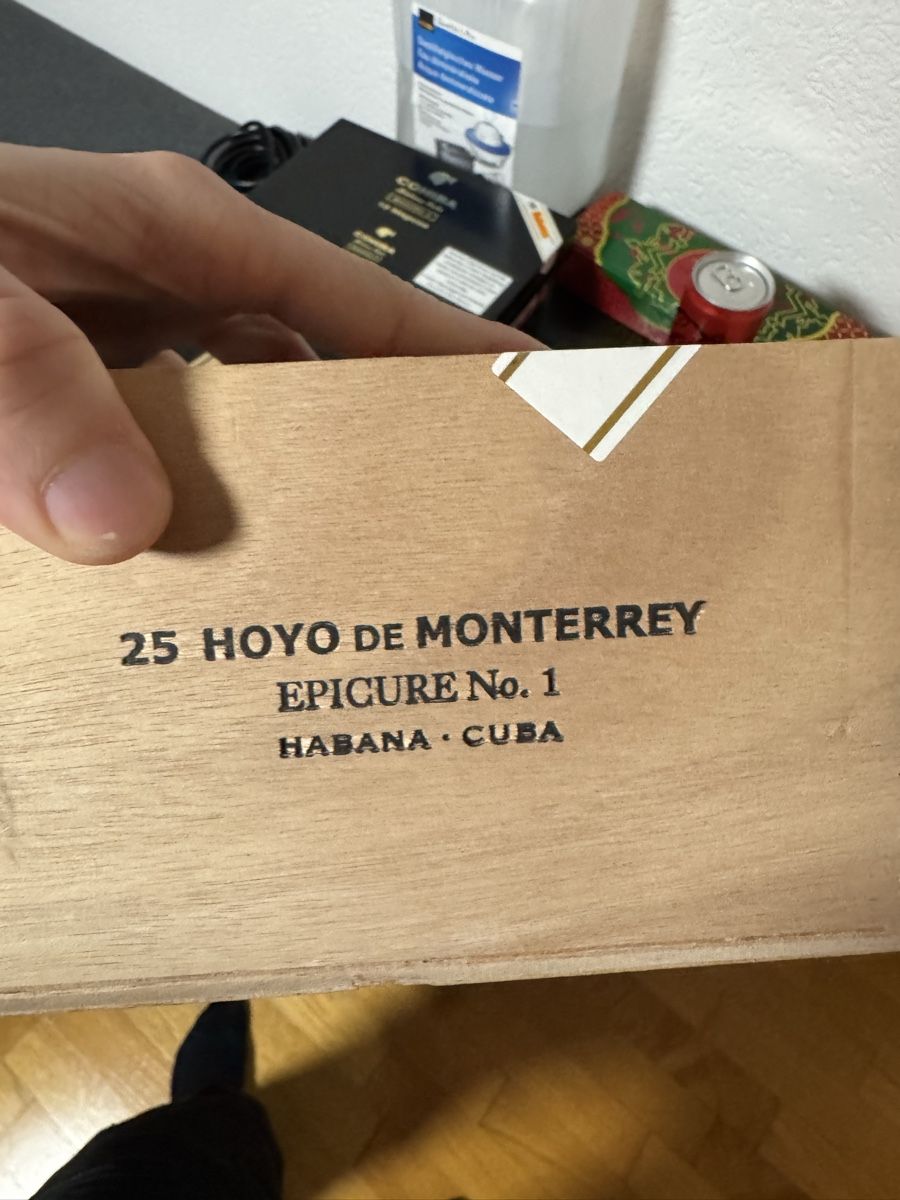 Sigari: Hoyo Epicure No1 – Usato da Winterthur venduto da kri_p7y2 2