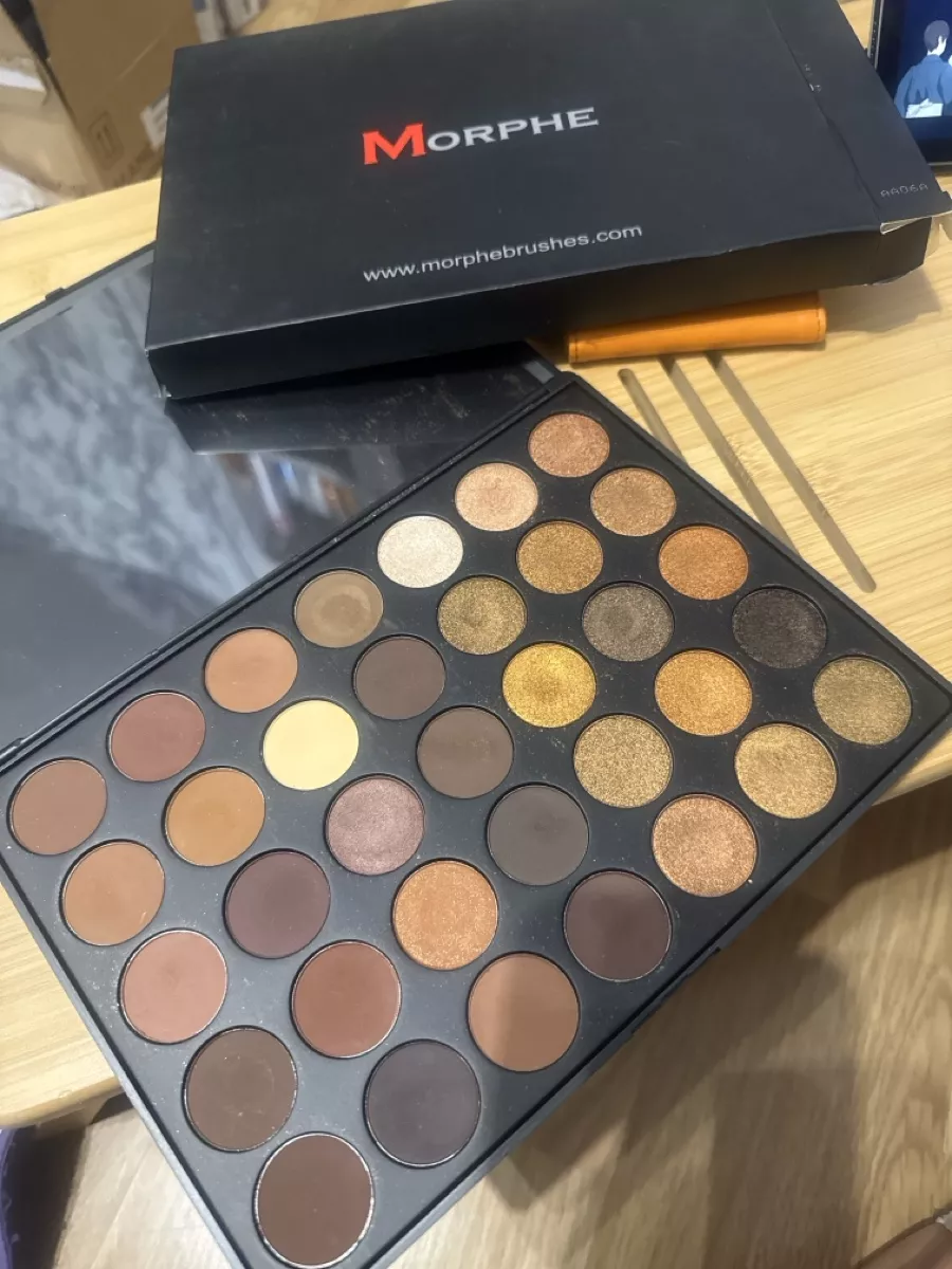 Make-up: Morphe 35R – Usato da Köniz venduto da Yaiito