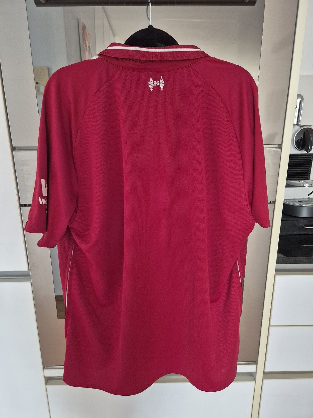 New Balance Canottiere & Pantaloni: Original Liverpool FC Shirt – Usato da Winterthur venduto da ngerwig 3