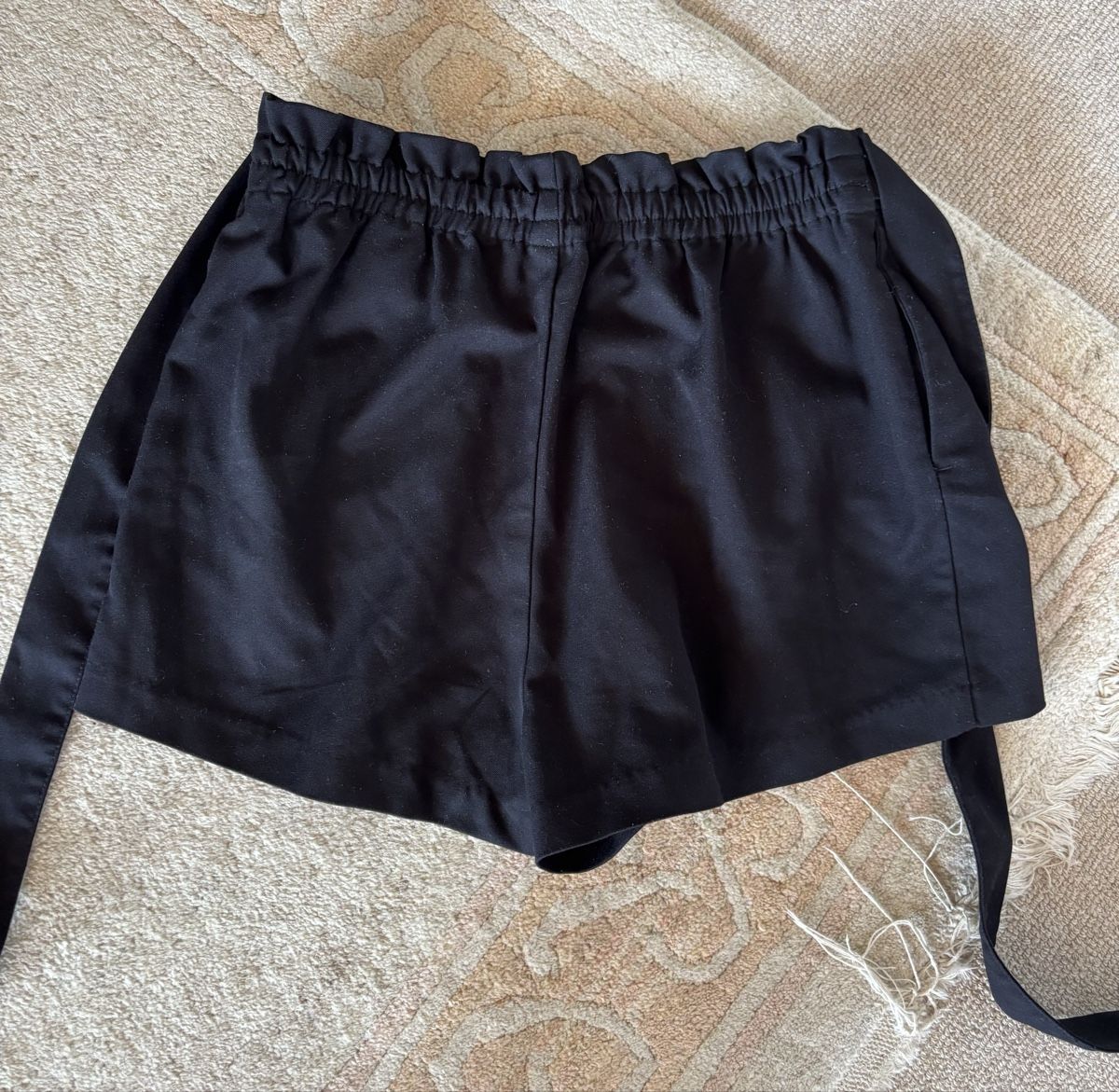 H&M Pantalons: Shorts – D'occasion à Eggersriet par car_w5cl