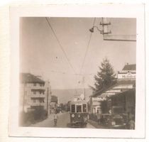 Genf GE Stadtstraßenbahn auf Vorortlinie mit Depot foto 6x6
