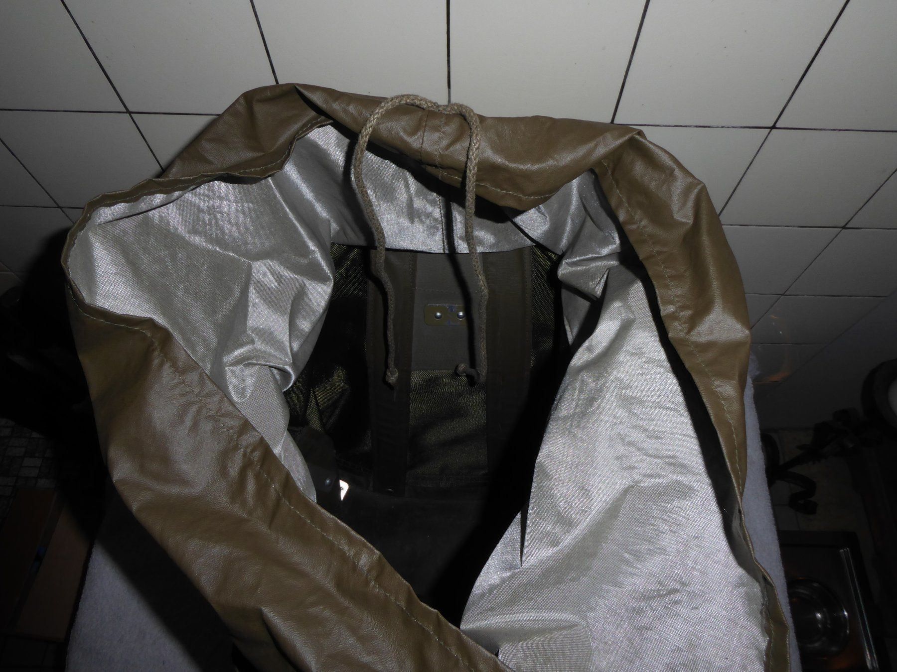 Rucksäcke: Rucksack CH-Armee – Gebraucht aus Ennetbühl von VPHS 2