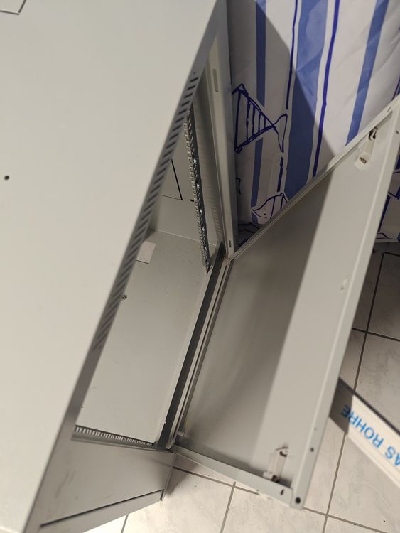 Digitus DN-19 16U-6/6 Wandschrank, Serverschrank 7